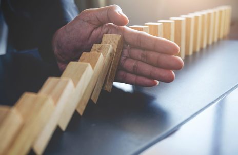 Gestionando la incertidumbre: el poder de estudiar las crisis